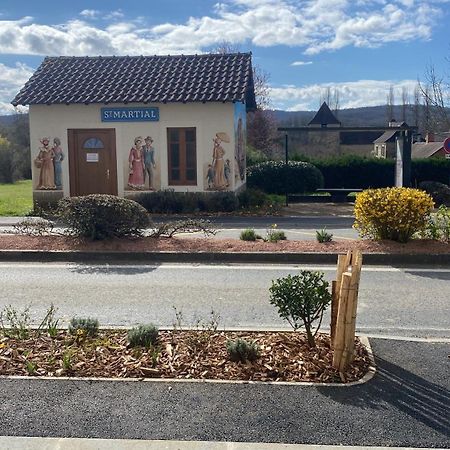 לינה וארוחת בוקר Saint-Martial-d'Albarede Ancien Relais De Poste The Old Post Office מראה חיצוני תמונה