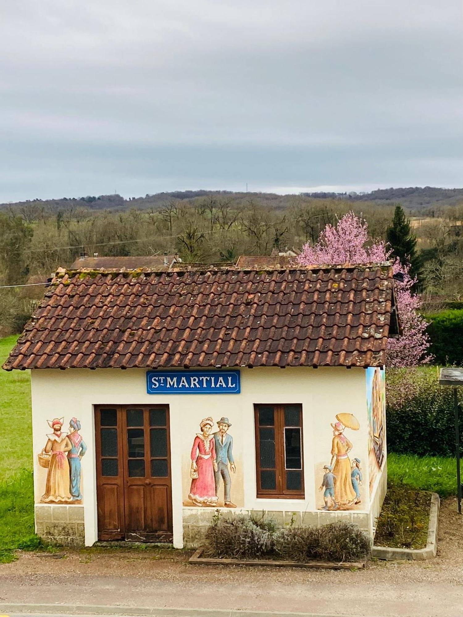 לינה וארוחת בוקר Saint-Martial-d'Albarede Ancien Relais De Poste The Old Post Office מראה חיצוני תמונה